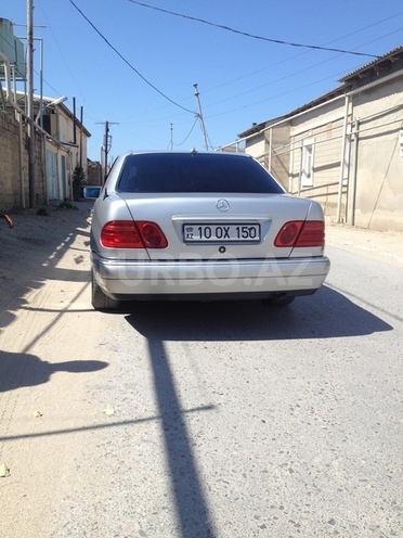 Mercedes E 280 1997, 323,000 km - 2.8 l - Bakı