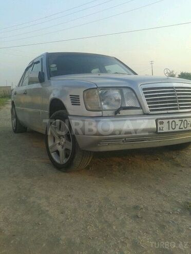 Mercedes E 300 1994, 356,000 km - 3.0 л - Bakı