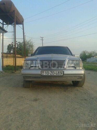 Mercedes E 300 1994, 356,000 km - 3.0 л - Bakı