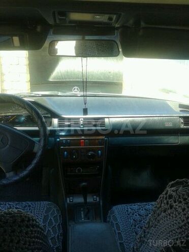 Mercedes E 300 1994, 356,000 km - 3.0 л - Bakı