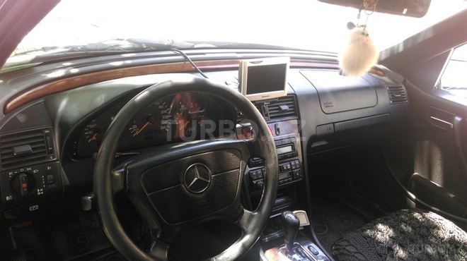 Mercedes C 240 1999, 122,275 km - 2.4 l - Bakı