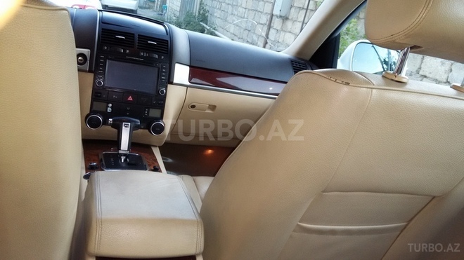 Volkswagen Touareg 2005, 134,000 km - 3.2 l - Bakı