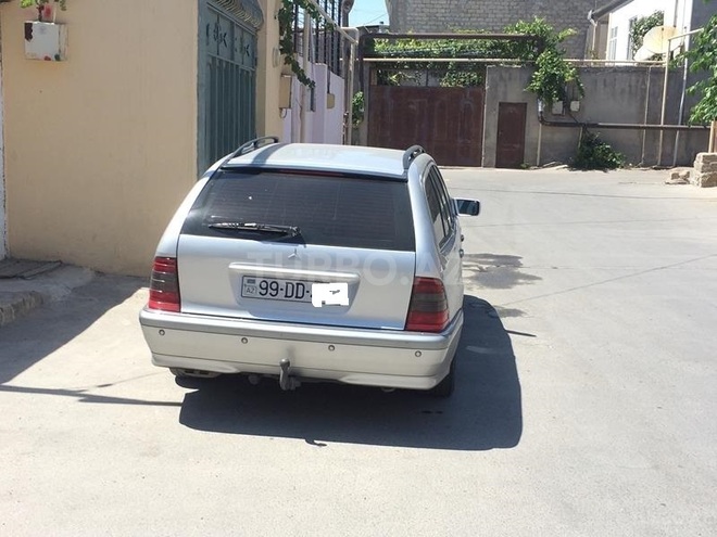 Mercedes C 220 2000, 177,744 km - 2.2 л - Bakı
