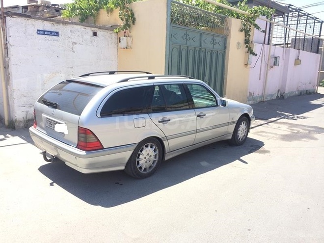 Mercedes C 220 2000, 177,744 km - 2.2 л - Bakı