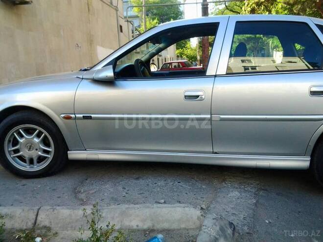 Opel Vectra 2000, 195,000 km - 2.0 л - Bakı