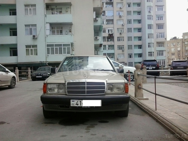 Mercedes 190 1990, 141,673 km - 2.0 l - Bakı