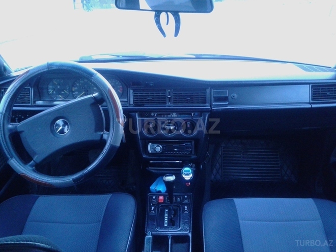 Mercedes 190 1990, 141,673 km - 2.0 l - Bakı