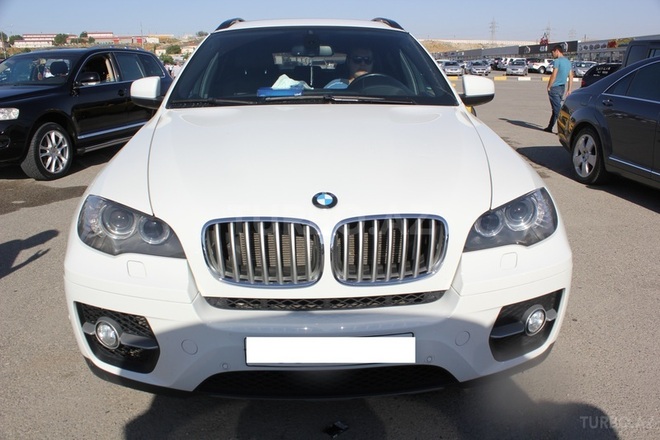 BMW X6 2011, 81,000 km - 4.4 л - Bakı
