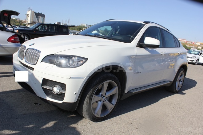 BMW X6 2011, 81,000 km - 4.4 л - Bakı