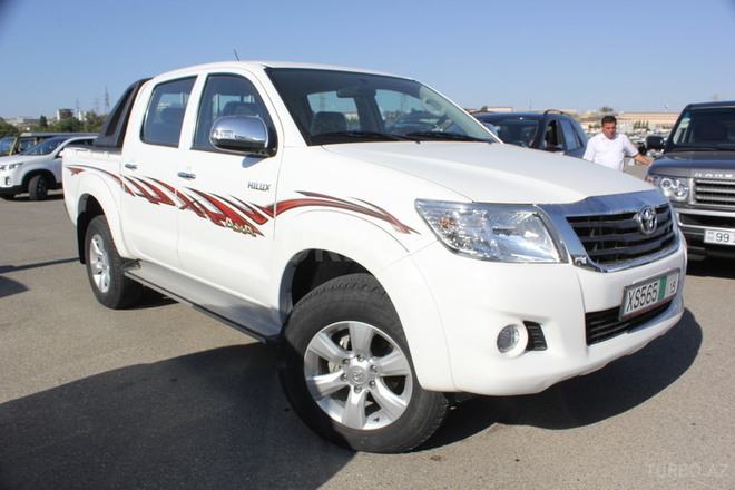 Toyota Hilux 2013, 7,000 km - 2.5 l - Bakı
