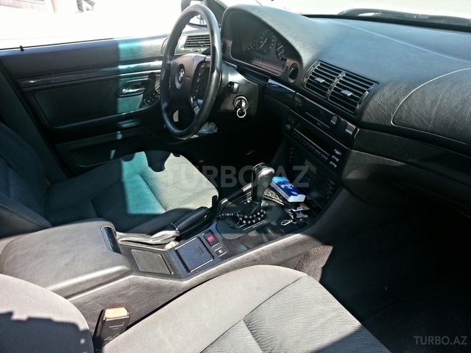 BMW 523 1998, 192,000 km - 2.5 l - Bakı