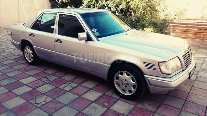 Mercedes E 250 1995, 144,000 km - 0.3 l - Bakı