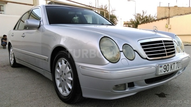 Mercedes E 220 2000, 383,555 km - 2.2 л - Bakı