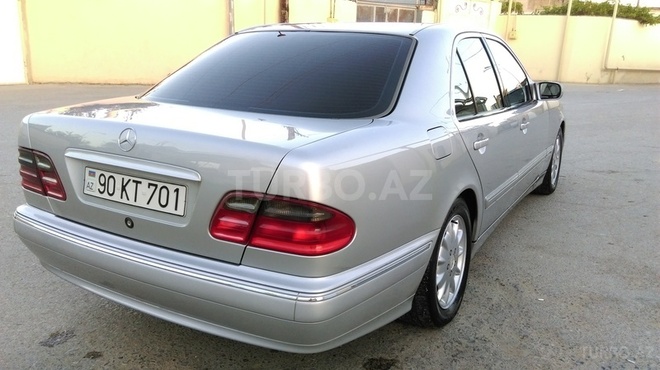 Mercedes E 220 2000, 383,555 km - 2.2 л - Bakı