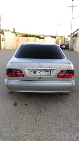 Mercedes E 220 2000, 383,555 km - 2.2 л - Bakı