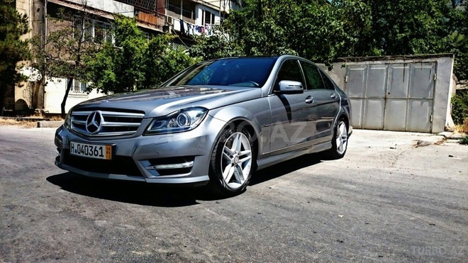 Mercedes C 350 2012, 60,000 km - 3.5 l - Bakı