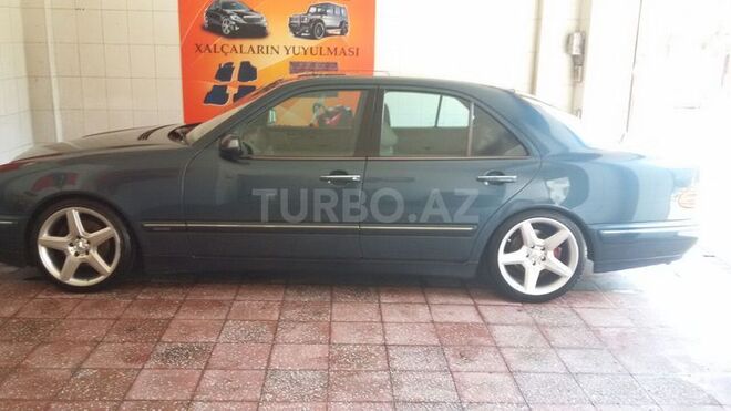 Mercedes E 270 2000, 117,000 km - 2.7 l - Bakı