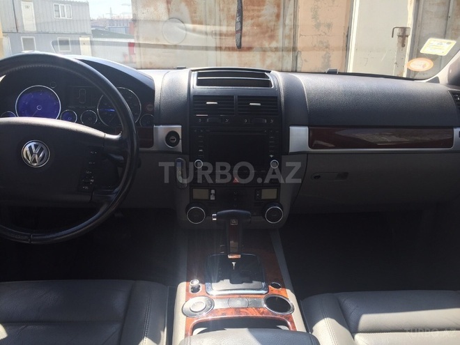 Volkswagen Touareg 2004, 225,222 km - 3.2 l - Bakı