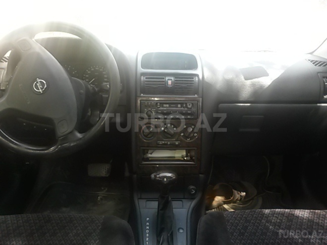 Opel Astra 1998, 300,000 km - 2.0 l - Bakı