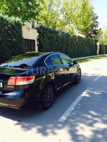 Toyota Avensis 2010, 135,000 km - 2.0 л - Bakı