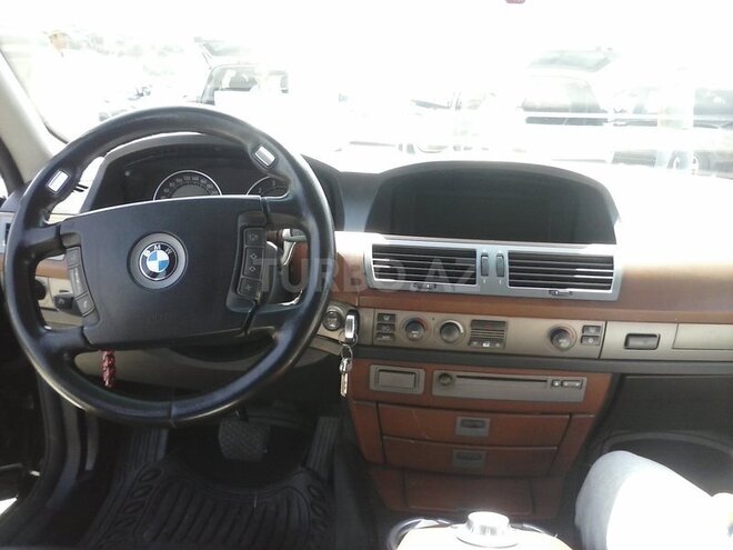 BMW 745 2004, 245,000 km - 4.4 l - Bakı