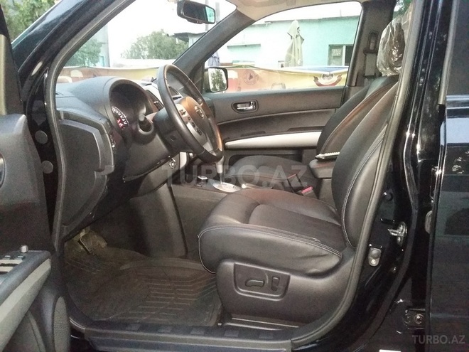 Nissan X-Trail 2014, 28,000 km - 2.5 l - Bakı