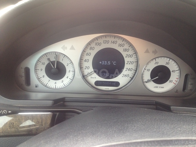 Mercedes E 220 2007, 317,000 km - 2.2 l - Bakı