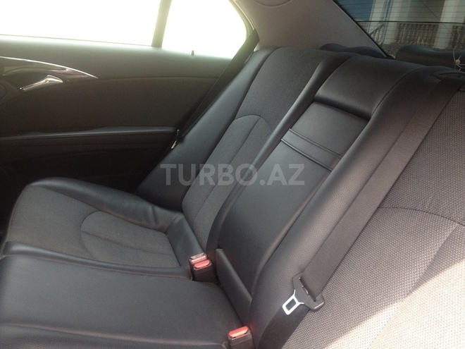 Mercedes E 220 2007, 317,000 km - 2.2 l - Bakı