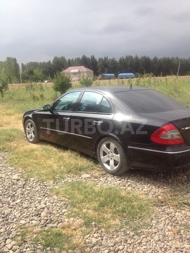 Mercedes E 220 2007, 317,000 km - 2.2 l - Bakı
