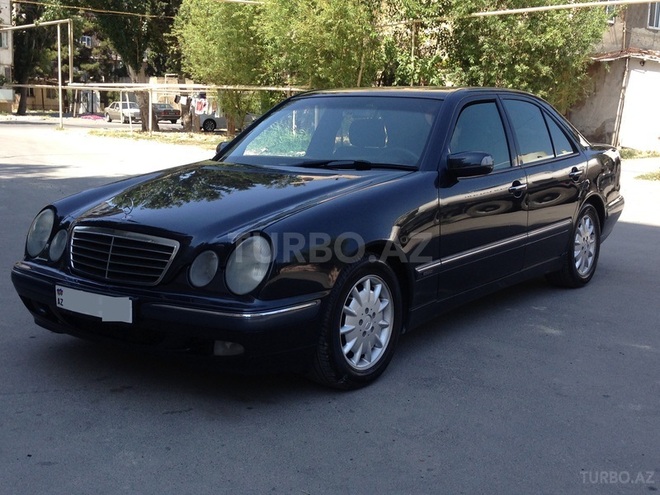 Mercedes E 240 2000, 186,000 km - 2.4 l - Bakı