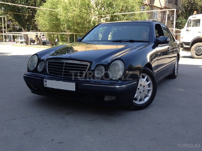 Mercedes E 240 2000, 186,000 km - 2.4 l - Bakı