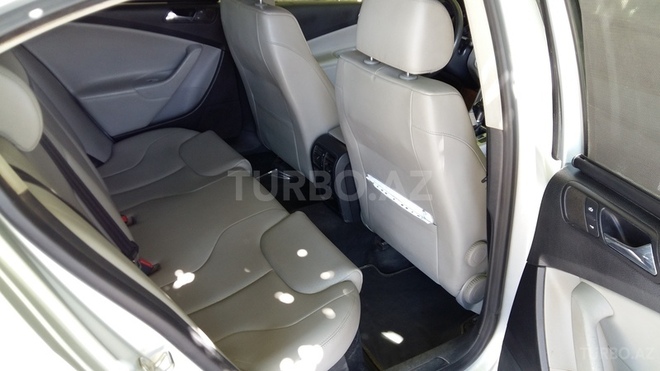 Volkswagen Passat 2005, 146,500 km - 2.0 l - Bakı