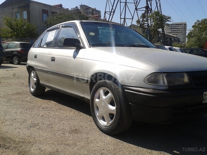 Opel Astra 1992, 22,222,222 km - 1.8 л - Bakı