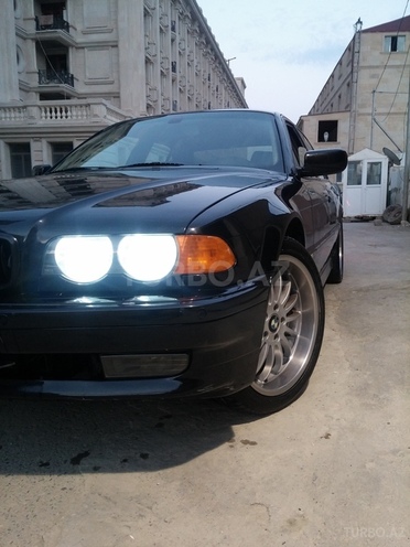BMW 735 1997, 270,000 km - 3.5 l - Bakı