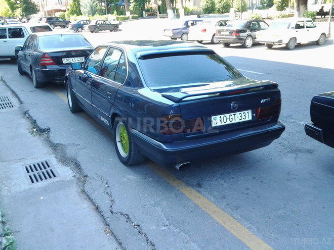 BMW 520 1993, 270,000 km - 2.0 л - Bakı