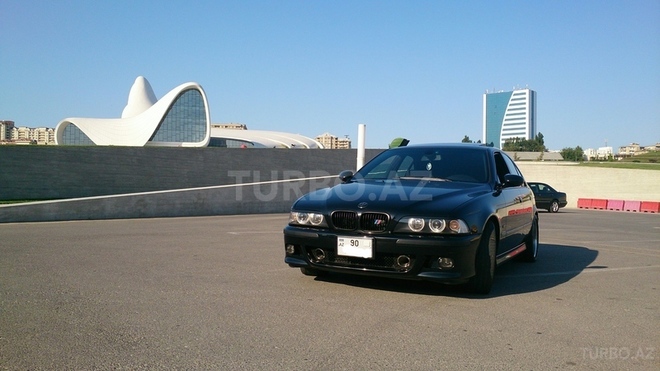 BMW 525 2001, 84,000 km - 2.5 l - Bakı