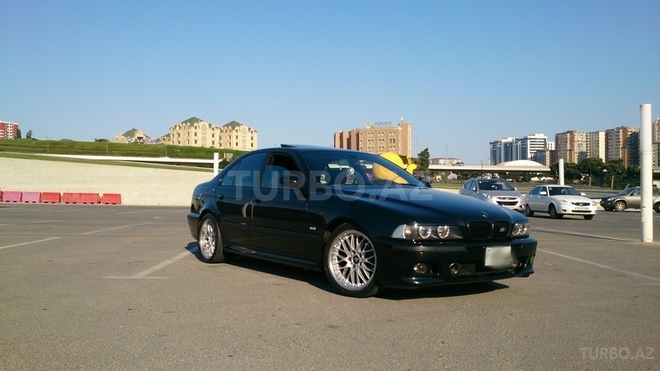 BMW 525 2001, 84,000 km - 2.5 l - Bakı
