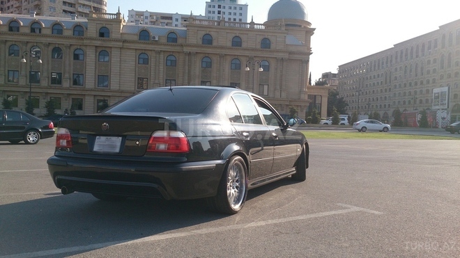 BMW 525 2001, 84,000 km - 2.5 l - Bakı