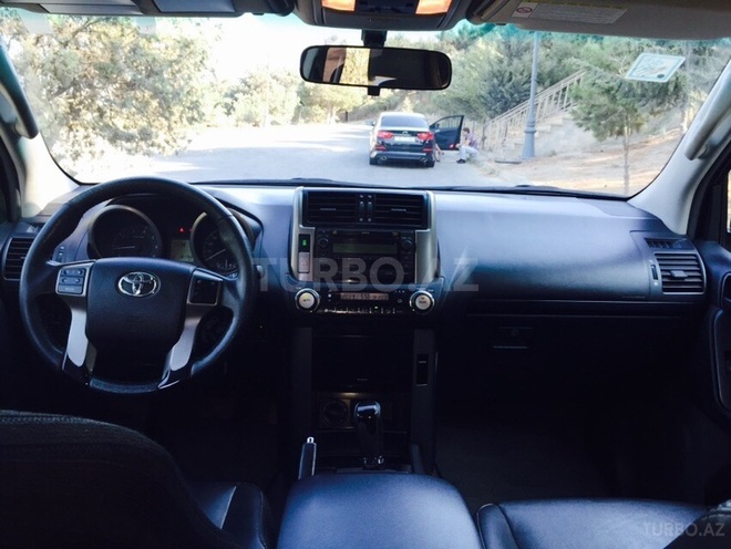 Toyota Prado 2011, 81,000 km - 2.7 l - Bakı