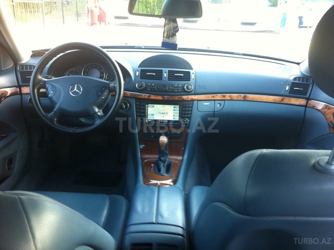 Mercedes E 320 2003, 237,000 km - 3.2 l - Bakı