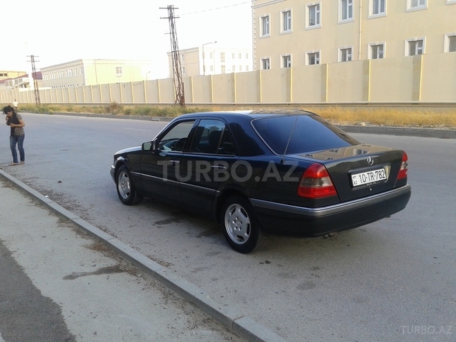 Mercedes C 200 1994, 299,000 km - 2.0 l - Bakı