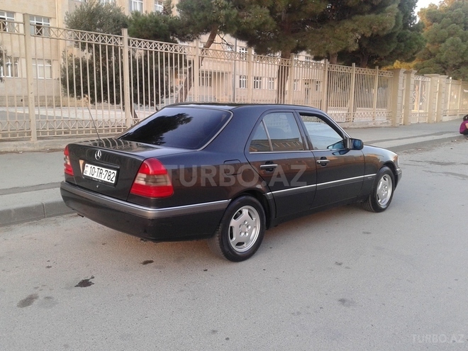 Mercedes C 200 1994, 299,000 km - 2.0 l - Bakı