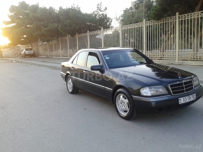 Mercedes C 200 1994, 299,000 km - 2.0 l - Bakı