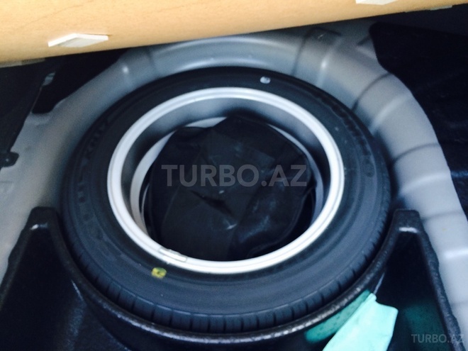 Volkswagen Passat 2012, 65,000 km - 1.8 л - Bakı