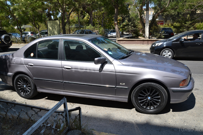 BMW 523 1997, 405,000 km - 2.5 l - Bakı