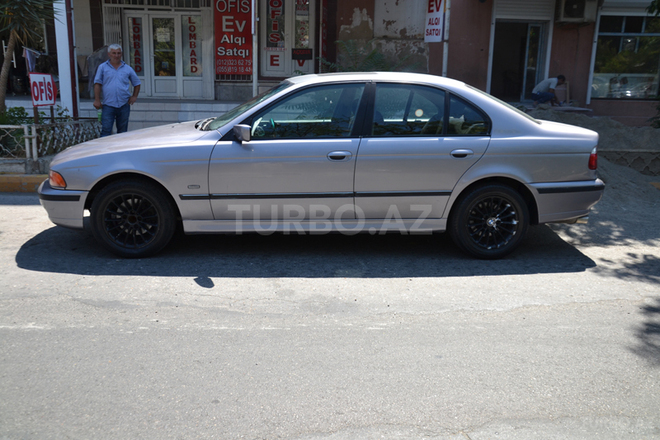 BMW 523 1997, 405,000 km - 2.5 l - Bakı