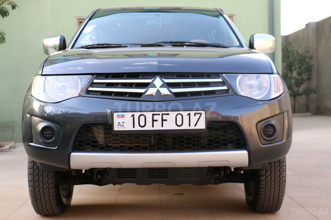 Mitsubishi L200 2012, 67,825 km - 2.4 l - Bakı