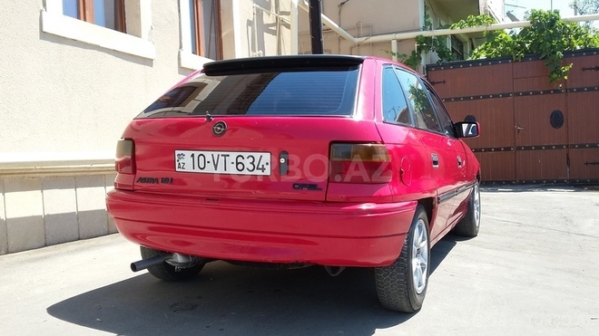 Opel Astra 1992, 250,000 km - 1.8 l - Bakı