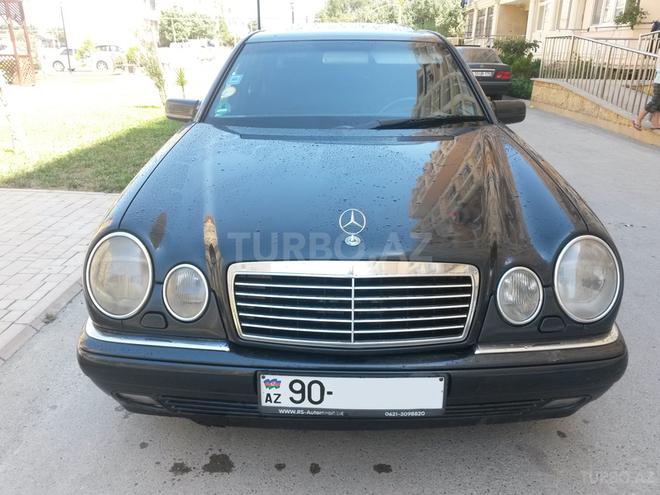 Mercedes E 230 1997, 250,000 km - 2.3 l - Bakı