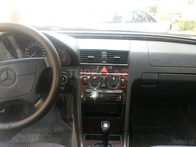 Mercedes C 180 1996, 250,000 km - 1.8 л - Bakı